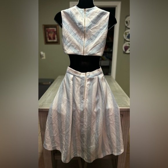 THE CLOTHING COMPANY BLUE AND WHITE STRIPED HIGH LOW DRESS - Picture 10 of 13
